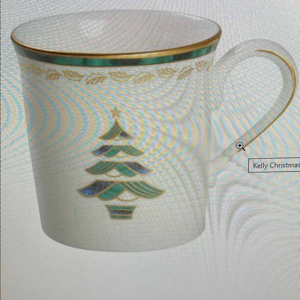 Elegant Christmas Tree Mug with Gold Trim